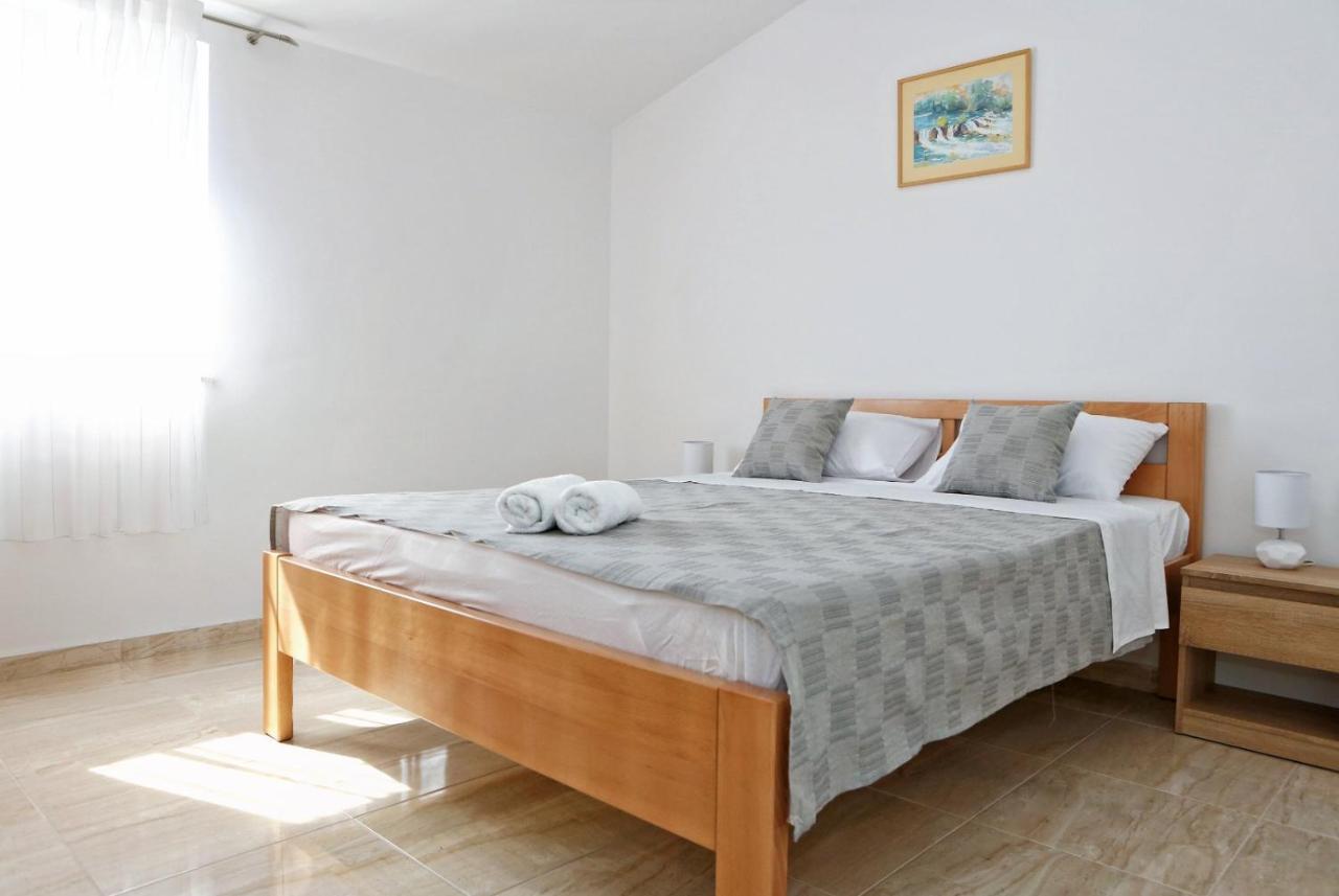 Apartmani Cili Miletici Exterior foto