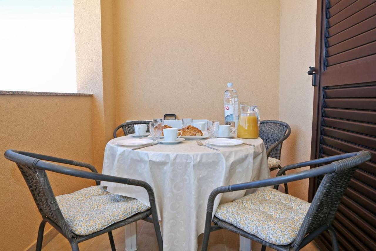 Apartmani Cili Miletici Exterior foto